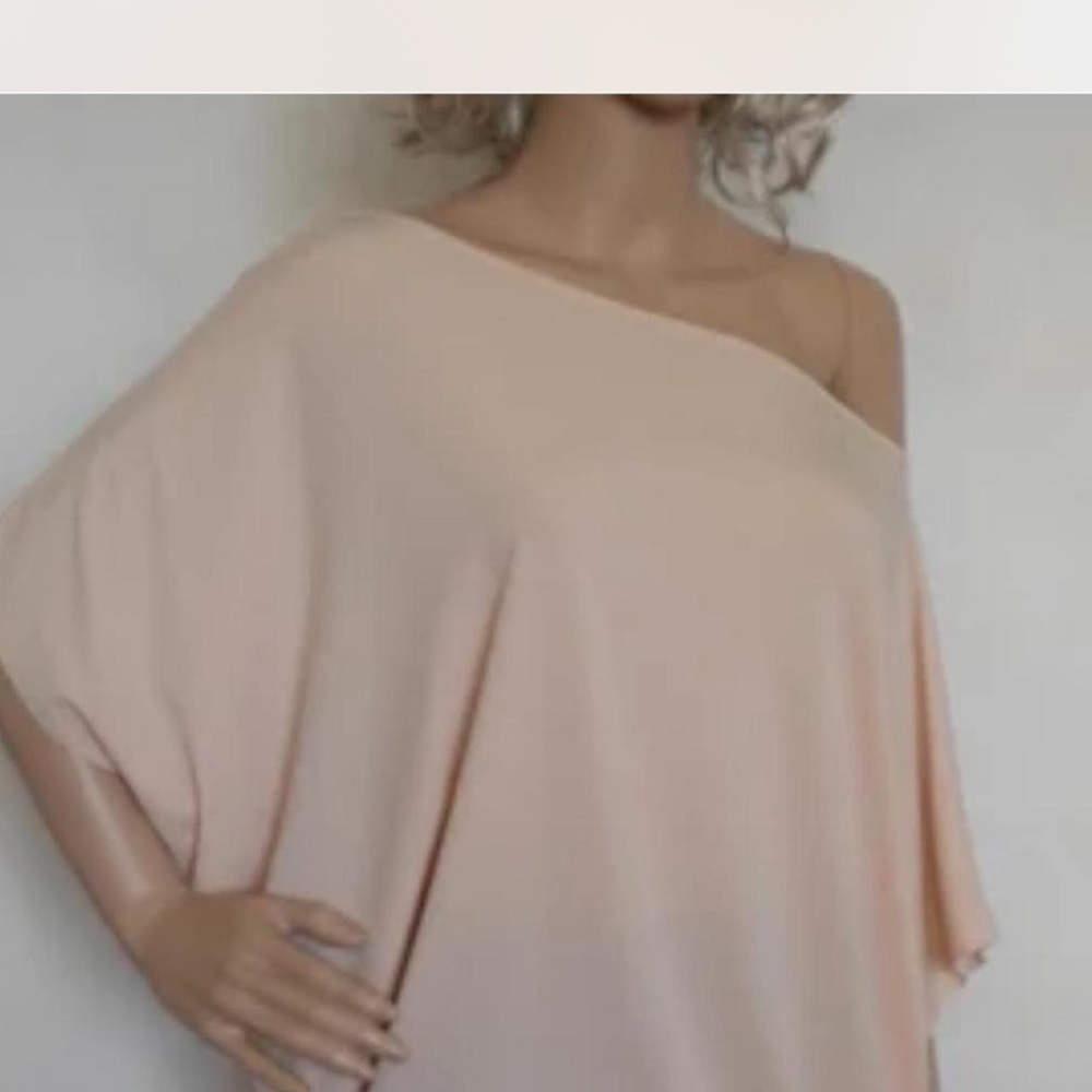 Main Strip One-Shoulder Dress in Soft Cream